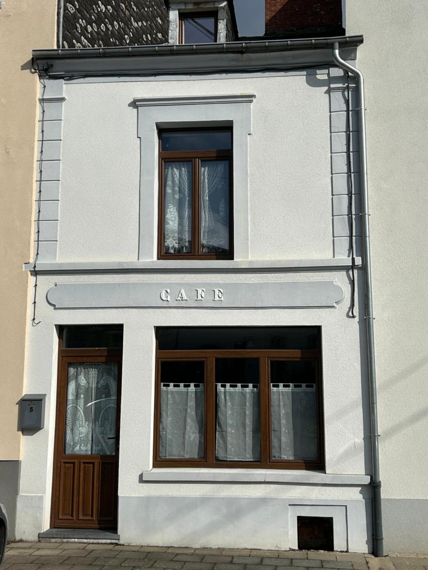 Вілла Cafe Du Pecheurs Буйон Екстер'єр фото